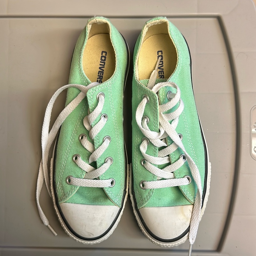 Size 3 Sea-foam green converse all-stars. Barely worn and in good condition.